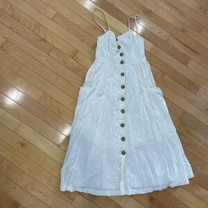 White midi dress with buttons - size medium